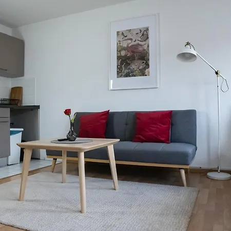 Fullhouse - - R31 - Elevator - Southern City Center *